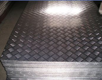 Китай Очистьте Checkered алюминиевые листы плиты диаманта Анти--выскальзование 1050 3003 1,5 до 8.0mm поставщик